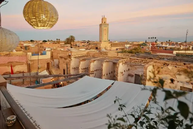 A lively restaurant in Jemaa el-Fnaa square, known for serving delicious traditional Moroccan cuisine with a view of the famous square.